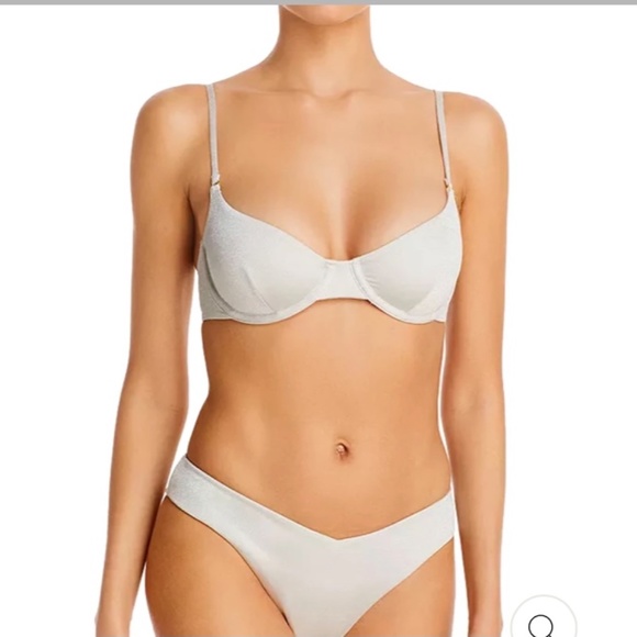 Too big - Picture 2 of 3